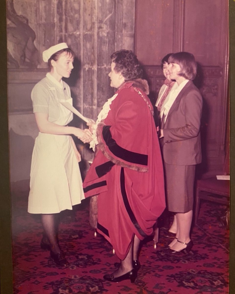 Lorraine Grover (She/her) 🧡💜 tweet media