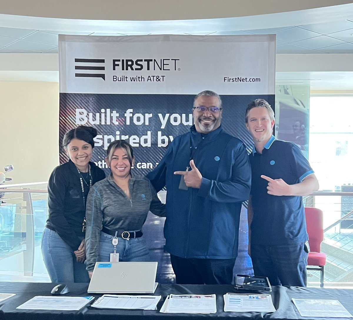 Ashley Few tweet media