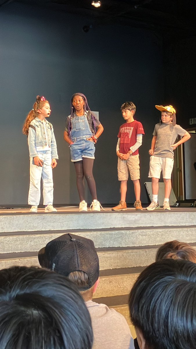 FourFiveD39C's tweet photo. When kids get to pick their passions - Deep dive drama performances with Mrs. Cottrell @Design39Campus https://t.co/QH03d4wZI5