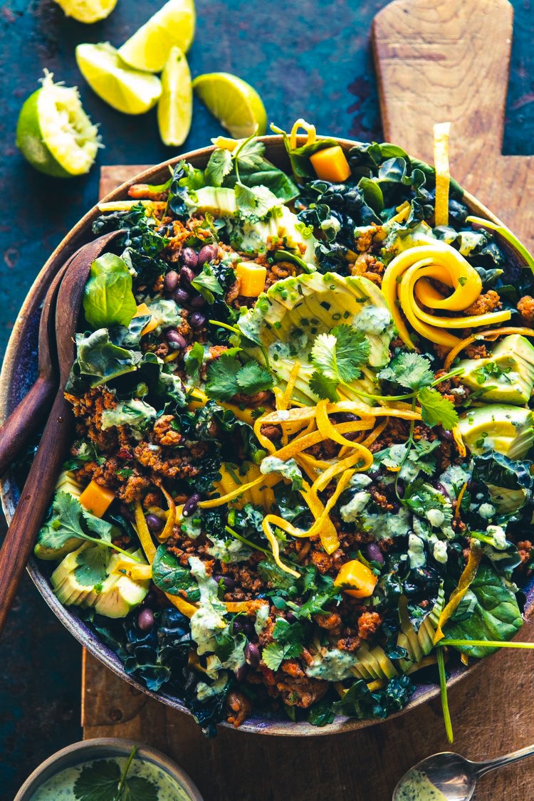 Tacos aren’t just for Tuesday’s🙌

#tacotuesday #salad #eatyourgreens #lettuce