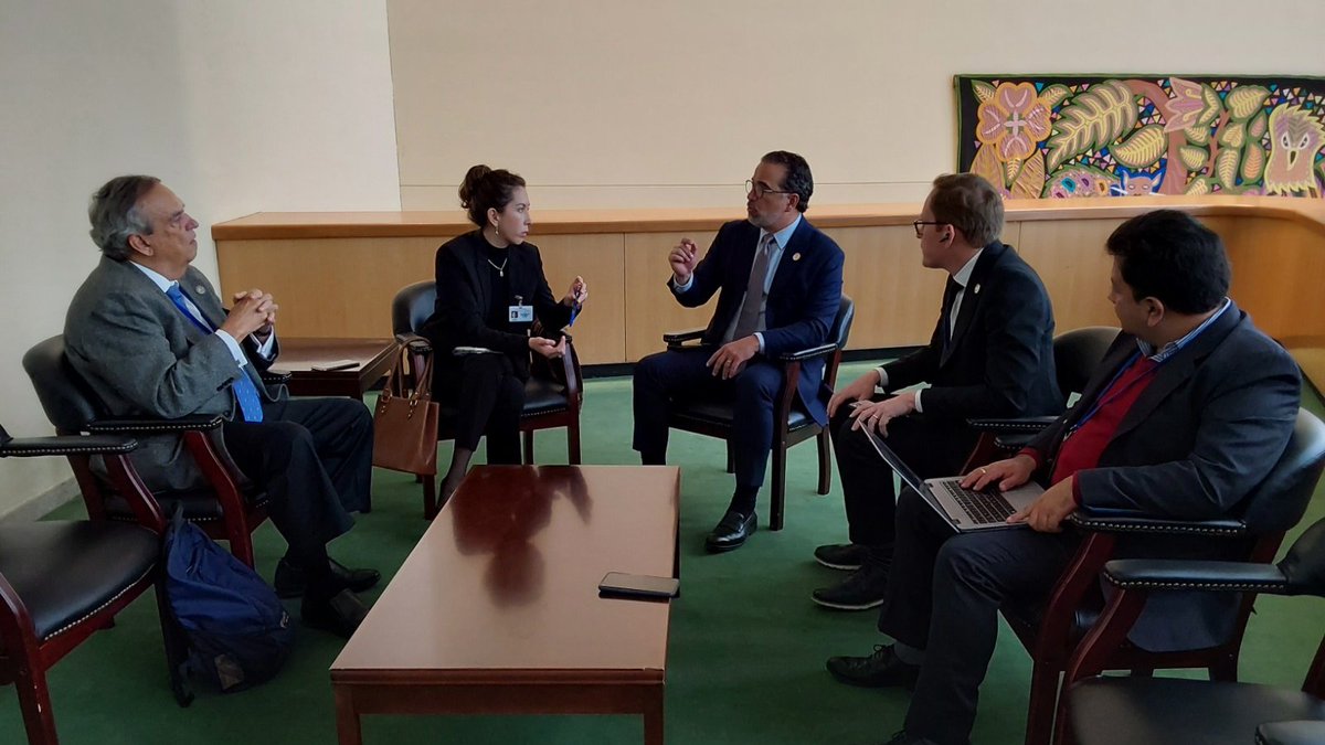 EcuadorMAE's tweet image. 📍#EstadosUnidos | La delegación de Ecuador se reunió con Carlos Lazary, Director Ejecutivo de la Organización del Tratado de Cooperación Amazónica, y con Alexandra Moreira López, secretaria general, en el marco de #UNWater2023Conference.
