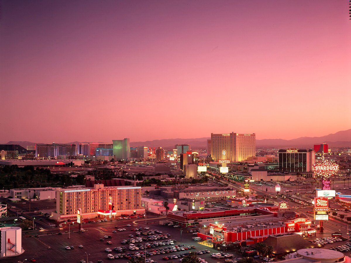summacorp's tweet image. Southwest view over the Strip, c. 1995 – Photo by Greg Cava.