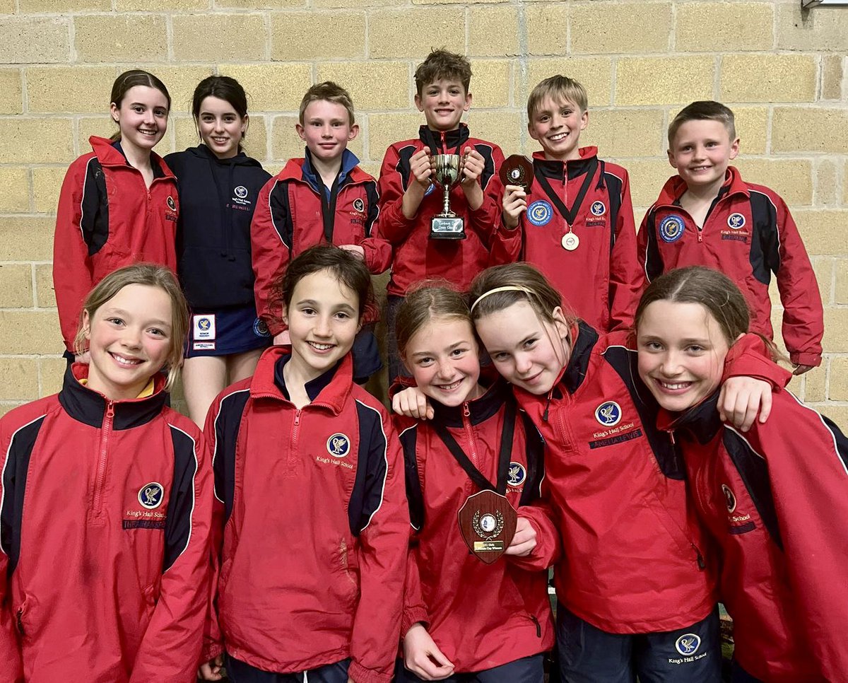 A perfect end to the Lent term. Well done to all our #runners, we are super proud to have won the Larkman Cup. Special mention to the U11 girls and U13 boys for outstanding performances! All those #KingsLoops paying off. Big thanks to <a href="/blundellsprep/">Blundell's Prep</a> for hosting 🏃‍♂️ ☔️ 🏃‍♀️ Tweet 1/3