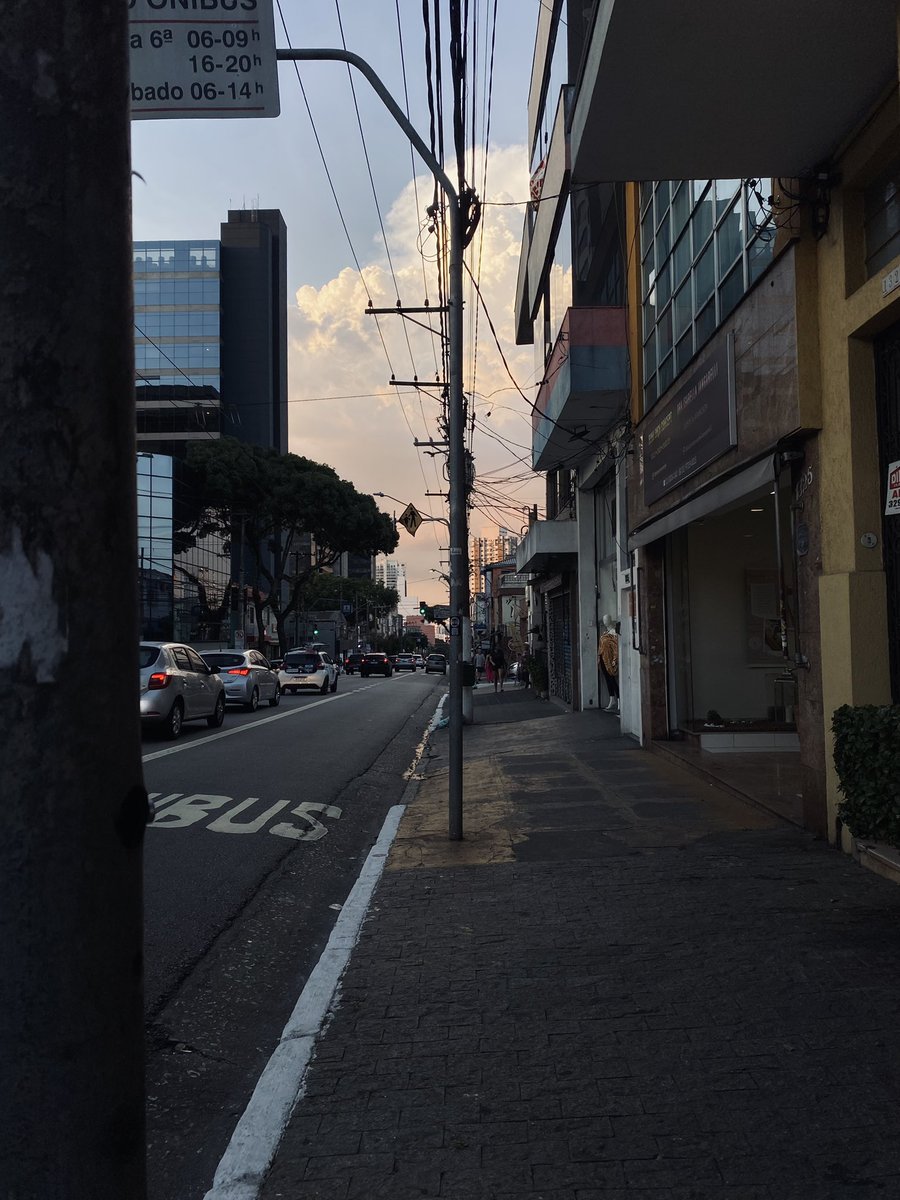 ArqLps's tweet photo. Fim de tarde https://t.co/bYEcRcODoe