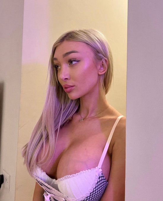 I want Dick!  See how good I take it with or without my butt plug. Cum to me and watch me take it at https://t