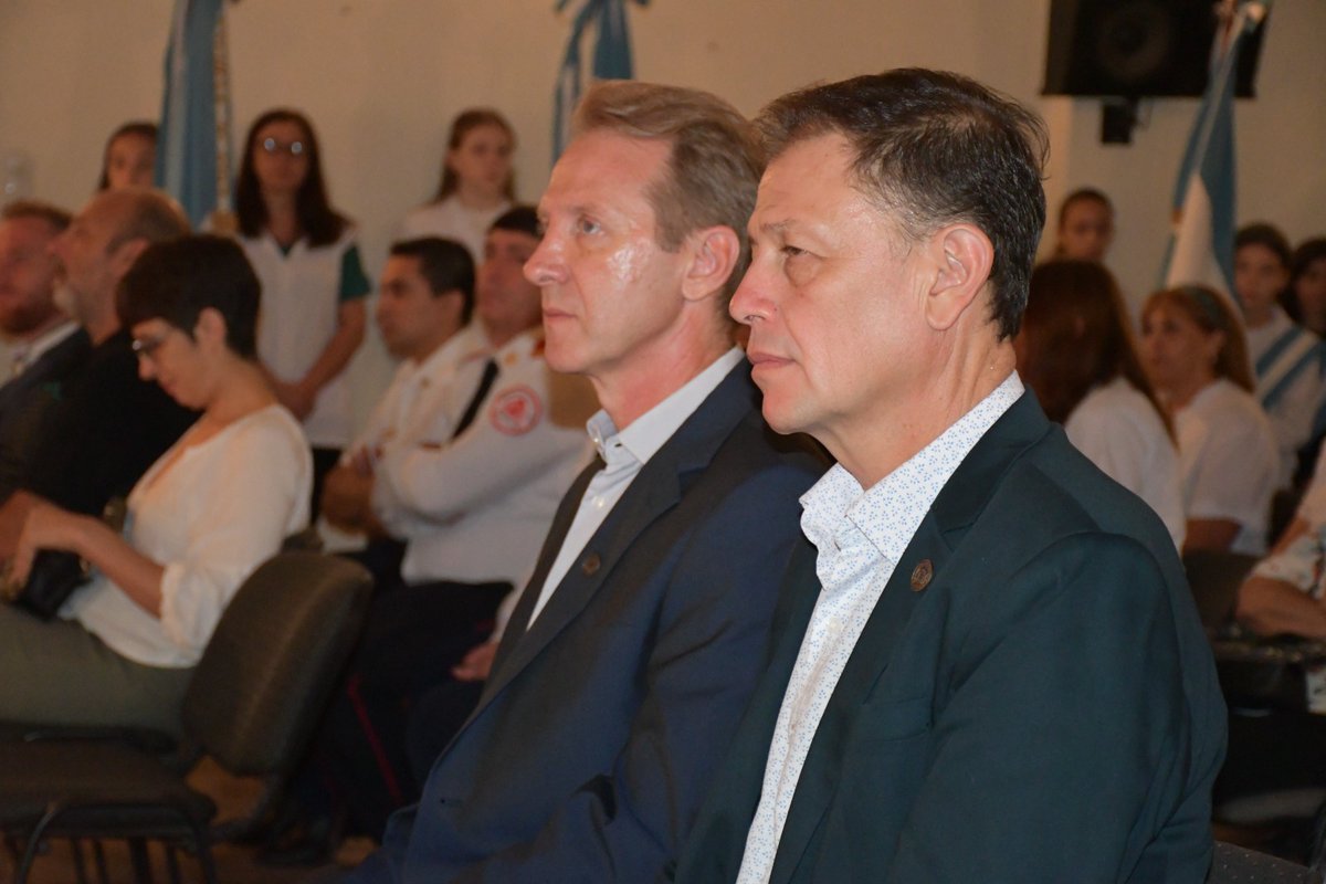 MuniSunchales's tweet photo. 📍El Intendente Gonzalo Toselli encabezó este viernes el acto por el #DiaNacionaldelaMemoria #PorlaVerdadylaJusticia en Casa de la Cultura. https://t.co/axbZklWiXt