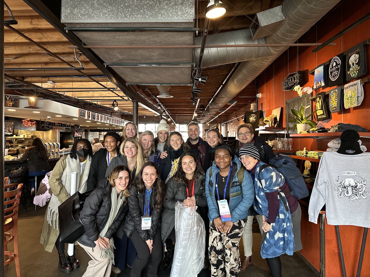 masherid's tweet image. #srcd23 was such fun ⁦@circlelab_unc⁩! Also everyone gave excellent talks &amp;amp; posters (and got grants! And got into grad school!)