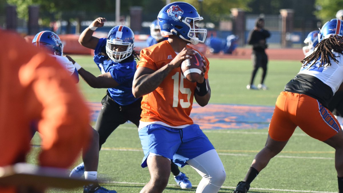 SavStateTigers's tweet photo. 𝙆𝙚𝙡𝙩𝙤𝙣 𝙇𝙚𝙖𝙙𝙨 𝙏𝙞𝙜𝙚𝙧𝙨 𝙄𝙣 𝙎𝙥𝙧𝙞𝙣𝙜 𝙊𝙧𝙘𝙝𝙚𝙨𝙩𝙧𝙖 𝙊𝙛 𝙏𝙝𝙚 𝙋𝙞𝙜𝙨𝙠𝙞𝙣 𝘿𝙖𝙣𝙘𝙚

𝙛𝙚𝙖𝙩𝙪𝙧𝙚 𝙨𝙩𝙤𝙧𝙮  🔗 https://t.co/4Z98iDwQUz

#HAILSSU | #RYSSAVANNAH https://t.co/D6JtNTDDkx