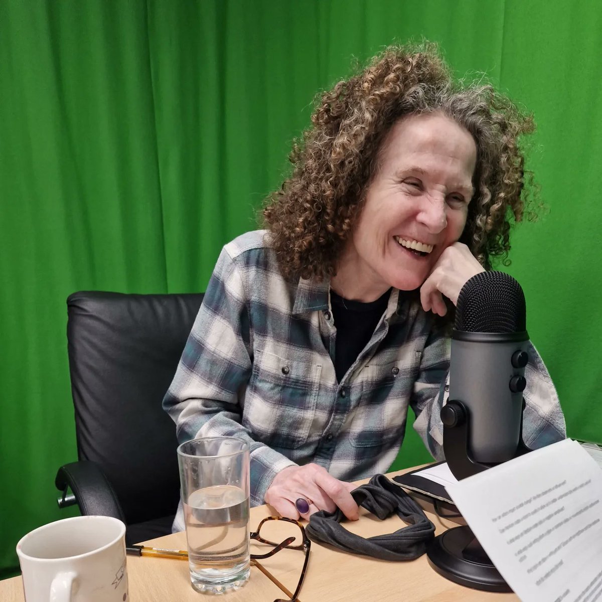 cecily_holland_writer tweet media