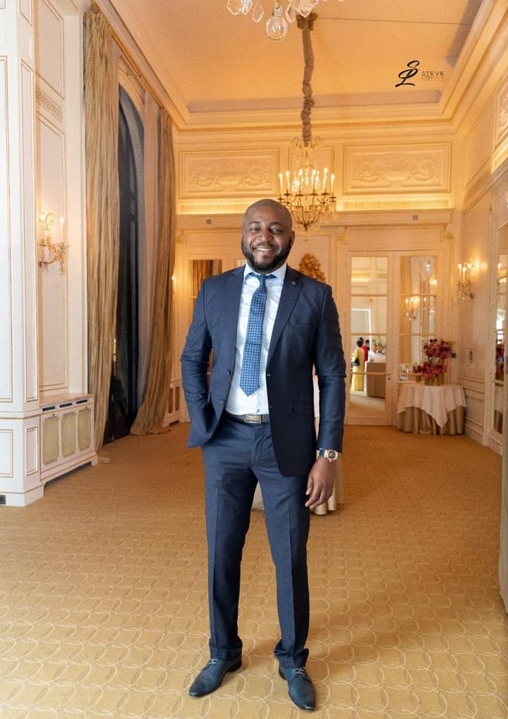 Prochain défi: Inspirer, Former et impacter positivement la nouvelle et les prochaines générations, ainsi que l’ensemble du Corps Social🔥🎊Excellent week-end à Tous! #Être &amp; #Durer #leadership