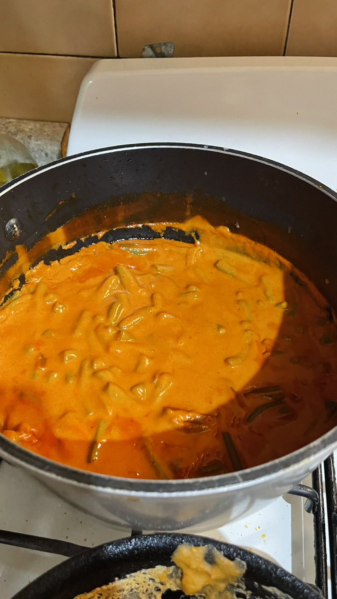 pizzerobailarin's tweet image. Que afortunado que soy, mi abuela se avienta estos tamalitos con ejotes en chile y frijolitos maneados que le quedan criminales y bien amable me invita a comer. #Abuela #Sinaloense #Tamales #EjotesConChile #CHTMBenAffleck