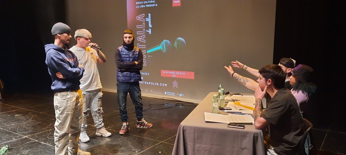 3a Batalla de Gallos amb una renyida final entre El Pardito i Basco. L'<a href="/AjTremp/">Ajuntament de Tremp</a> organitza aquest concurs de rap freestyle des de la regidoria de joventut.
<a href="/PallarsJove/">Pallars Jove</a> <a href="/MPIlarCases/">M.Pilar Cases ||*||🎗️</a> <a href="/VerSembrant/">Versembrant</a> <a href="/ConsellJussa/">CC Pallars Jussà</a> <a href="/pallarsdigital/">Pallars Digital</a>