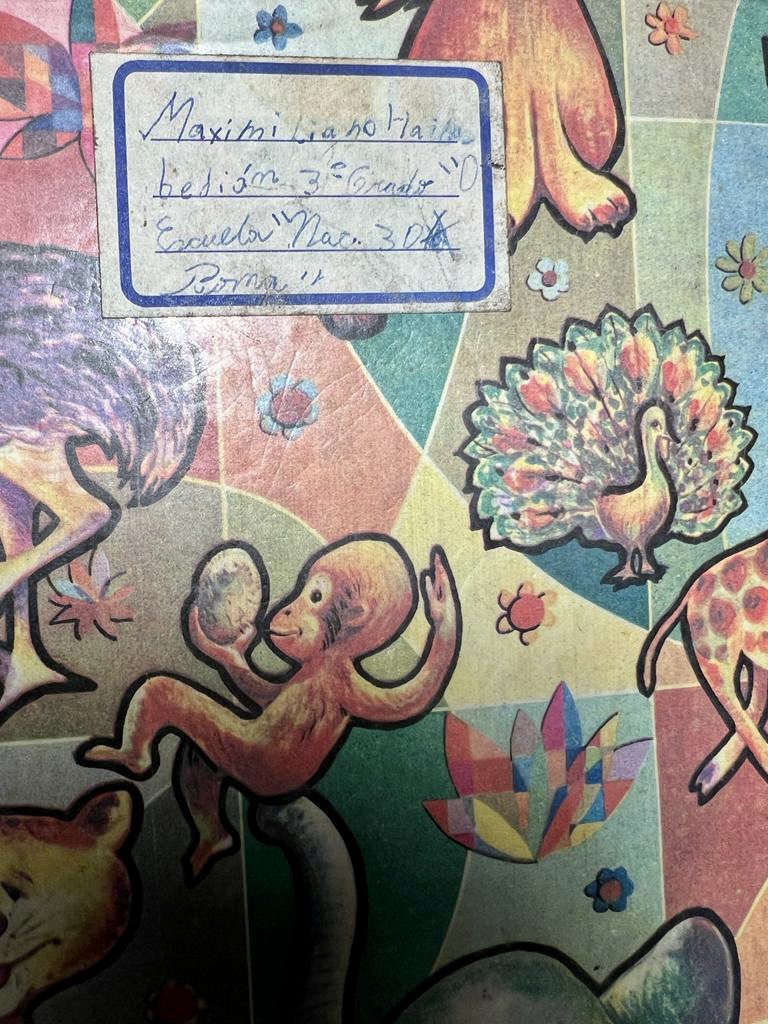 MaxiHairabedian's tweet photo. 🗓️El 24 de marzo de 1976 en mi cuaderno de 3er grado: “Hoy va a haber lío porque la van a echar a la Presidenta”.
✏️Observación de la maestra: “Economice cuaderno”.⬇️ https://t.co/34W0keatUU