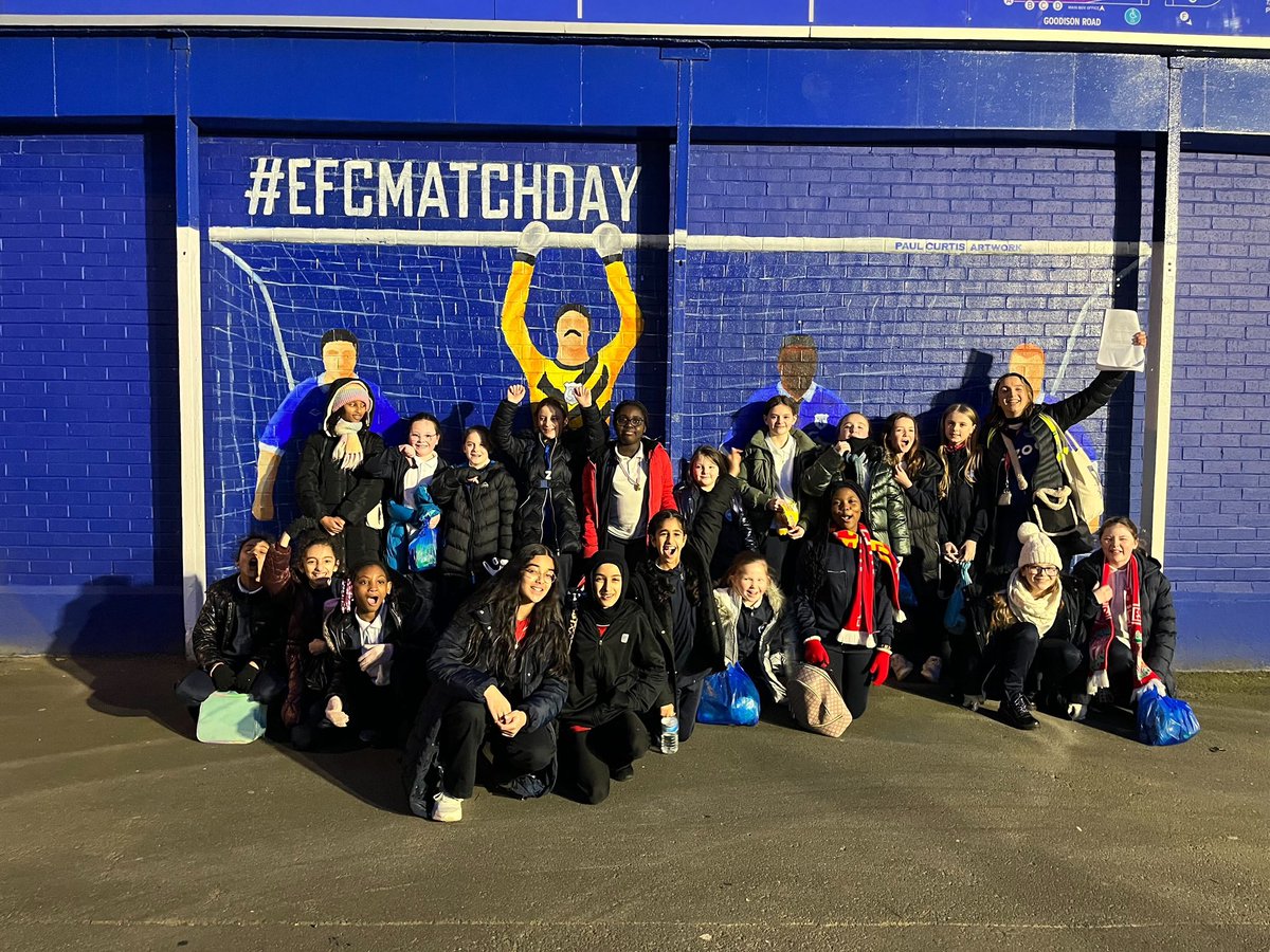 CroxtethC's tweet photo. Having a brilliant time at the Merseyside Derby at Goodison Park @stsilasschool https://t.co/CEbK2tJBGM