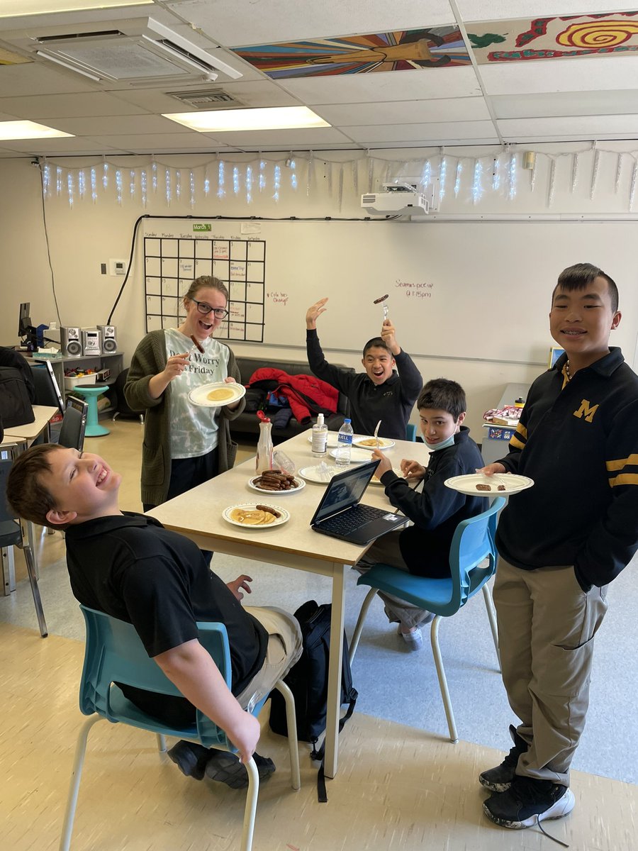 MrsReklitis's tweet photo. Friday calls for breakfast for lunch! Students enjoyed making pancakes and sausages for lunch today. 😊🥞@OttCatholicSB @StMatthewOCSB https://t.co/GFVgn6Ormg