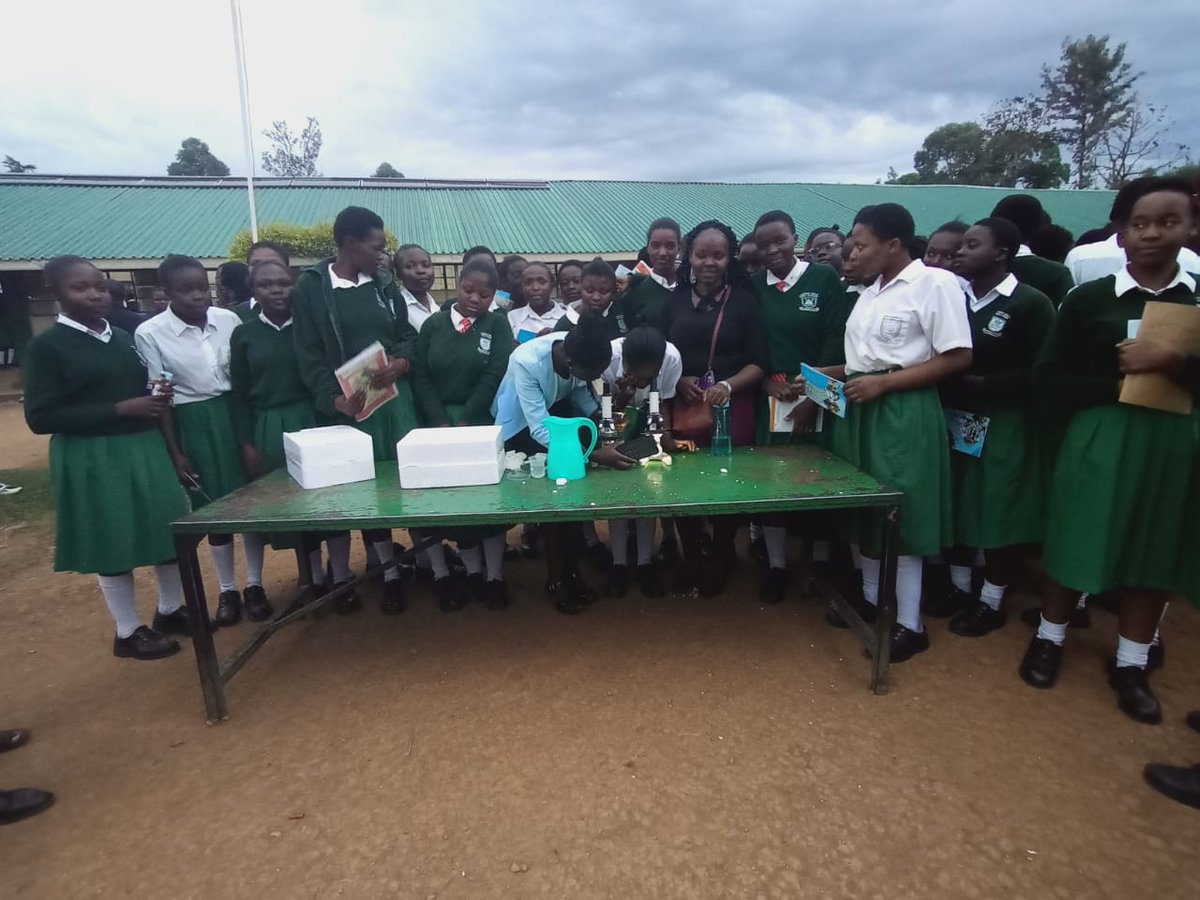 Agevy's tweet photo. Students of Igunga girls in demonstration concepts of biophysics during mentorship activities to the school as part of the Biophysical week alongside members of the Biophysical Society-MMUST Chapter @BiophysicalSoc https://t.co/7VcsQrrZiM