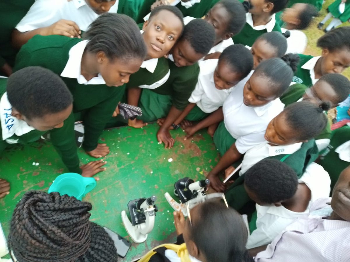 Agevy's tweet photo. Students of Igunga girls in demonstration concepts of biophysics during mentorship activities to the school as part of the Biophysical week alongside members of the Biophysical Society-MMUST Chapter @BiophysicalSoc https://t.co/7VcsQrrZiM