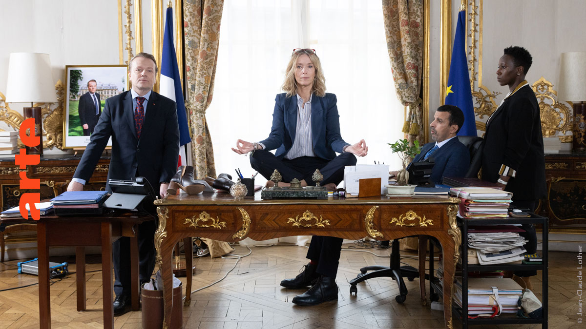 ARTEpro's tweet photo. 👏 La série "Sous contrôle" créée par Charly Delwart, réalisée par Erwan Le Duc, avec @lea_drucker, Samir Guesmi et Laurent Stocker, reçoit le Prix de la meilleure série française au @FestSeriesMania. #SeriesMania
Sur @ARTEfr et en ligne à l'automne.
@Agat_ExNihilo #Comédie https://t.co/PniQukWJn7