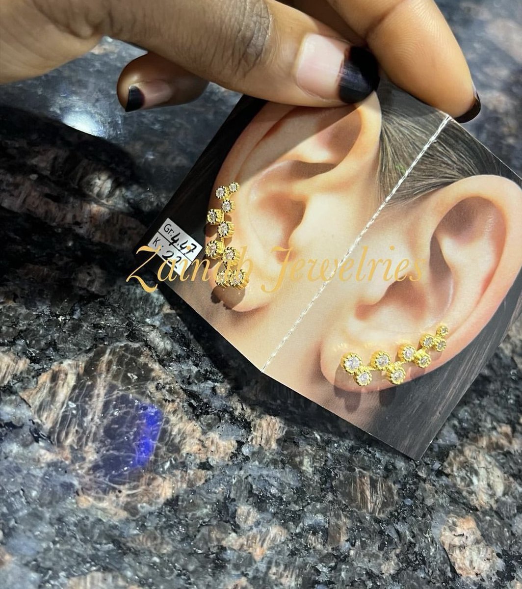 22karat fashion earrings ✨✨

4.5g - N220,500

Nationwide delivery 🚚