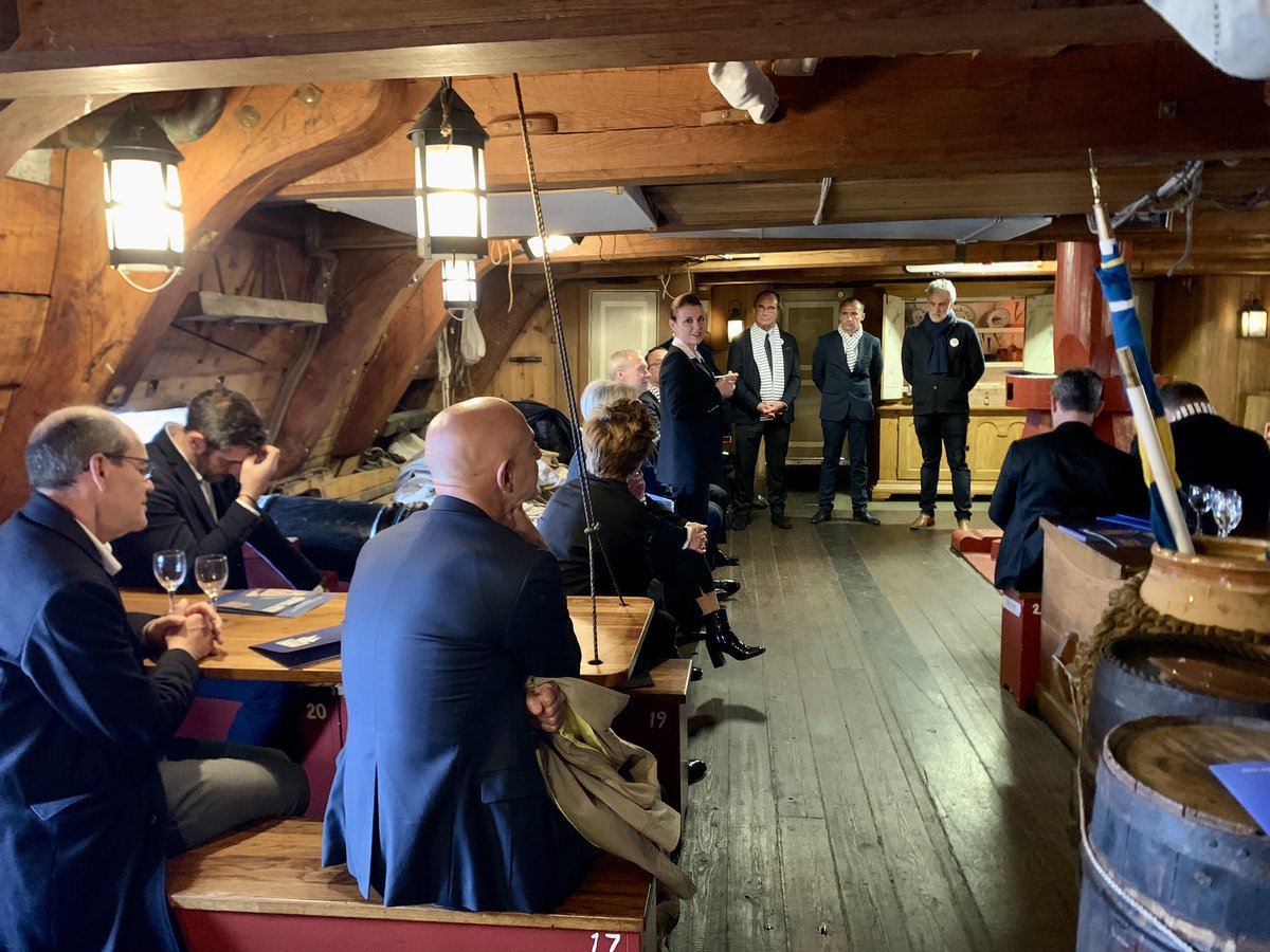 EscaleASete's tweet photo. Merci pour l’accueil à bord du Götheborg pour notre conférence de presse avec @AllemagneDiplo @SuedeenFR @RoumanieFrance @museemarine @PLenFrance @MarineNationale @AmbJaponFR https://t.co/1cXq3by63f