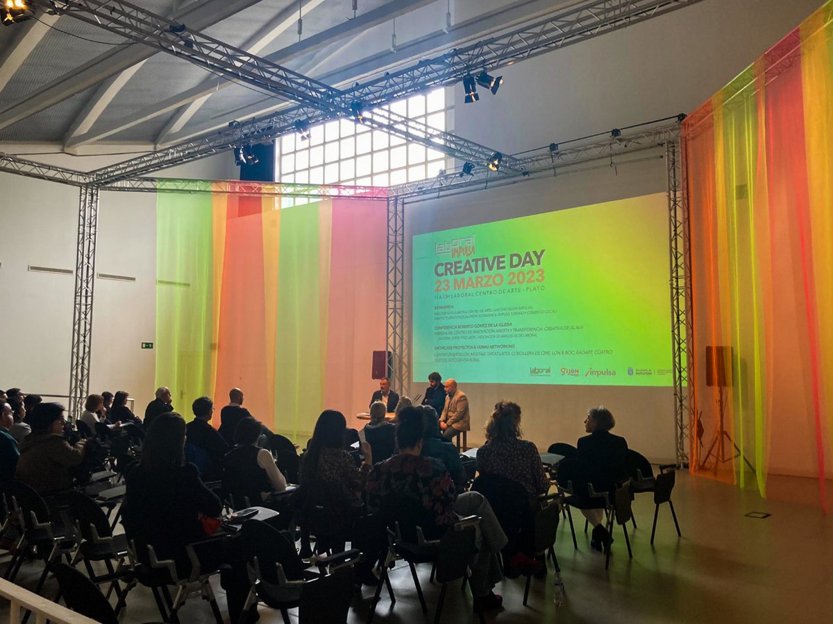 GijonImpulsa's tweet photo. 💡 CREATIVE DAY de la Residencia #LABoralImpulsa, en el que @LABoral y Gijón Impulsa presentamos ayer los proyectos que participaron en la cuarta convocatoria y conocimos a @hibridalab_eus.
📢 El plazo para formar parte de la quinta Residencia sigue abierto. Más información 🧵👇 https://t.co/njLTQDGabR