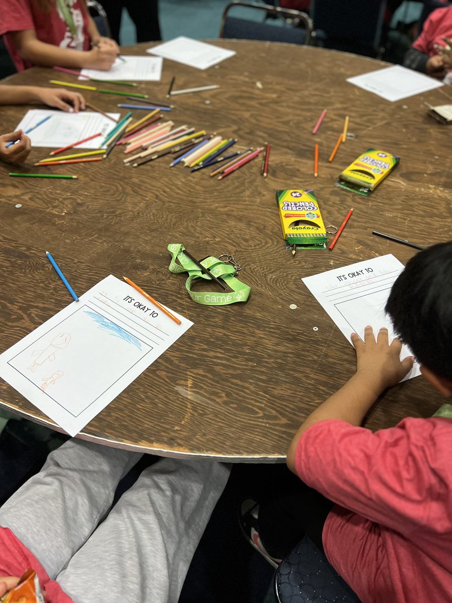 SonjUcs's tweet image. Kicking off @SONewJersey #springgames with Unified Games Day and #lunchwithlynch