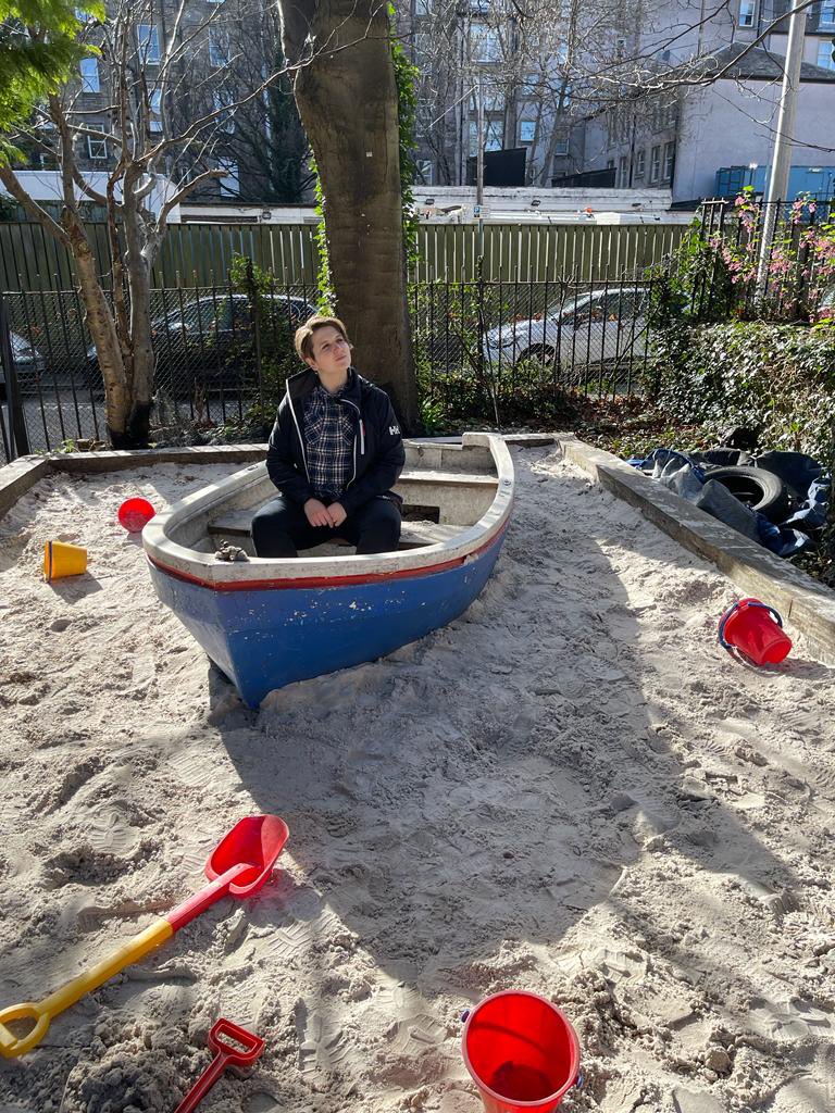 Deep reflection was happening at Hope Cottage Nursery yesterday. Froebelian values evident throughout and sometimes you just need to sit in a boat in the sand pit and think 🤔 #froebelian #hopecottage #edinburgh #froebelianleadersontour <a href="/LucyPB78/">Dr Lucy Parker FCCT</a> 📷