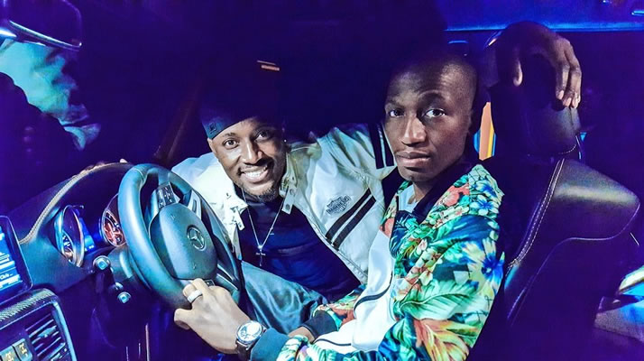 arshavinashle's tweet photo. All l know your role models in entrepreneur runs what called Billions Club and Billionaires Club
#ManofGold
#Mudiwa zvimudhori zvemushop make ndezve https://t.co/jh4q9YRT0q