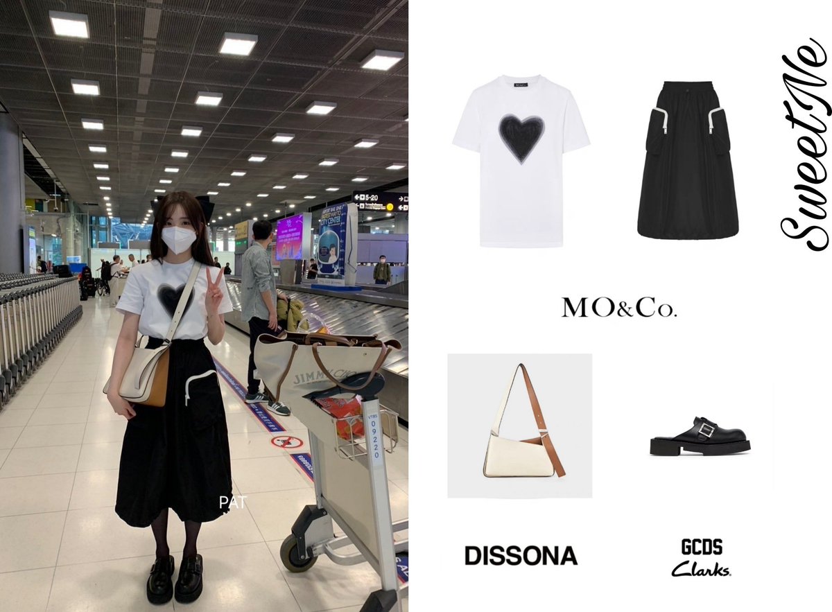 SweetNe_CLOSET's tweet photo. 📆20230225-26  搜狐时尚盛典 @nnenevader

👗三寸盛京
📿Qeelin
💍栖璃XiLiLi
👠Jimmy Choo

👗TORYBURCH
📿Qeelin
👠Jimmy Choo

👚👗MOCO
👜DISSONA
👡GCDS x CLARKS

👗LI NING

#nene #郑乃馨 #zhengnaixin #เนเน่  #郑乃馨同款 #NeneOOTD #NeneZhengNaiXin https://t.co/vnbAIR1VOG