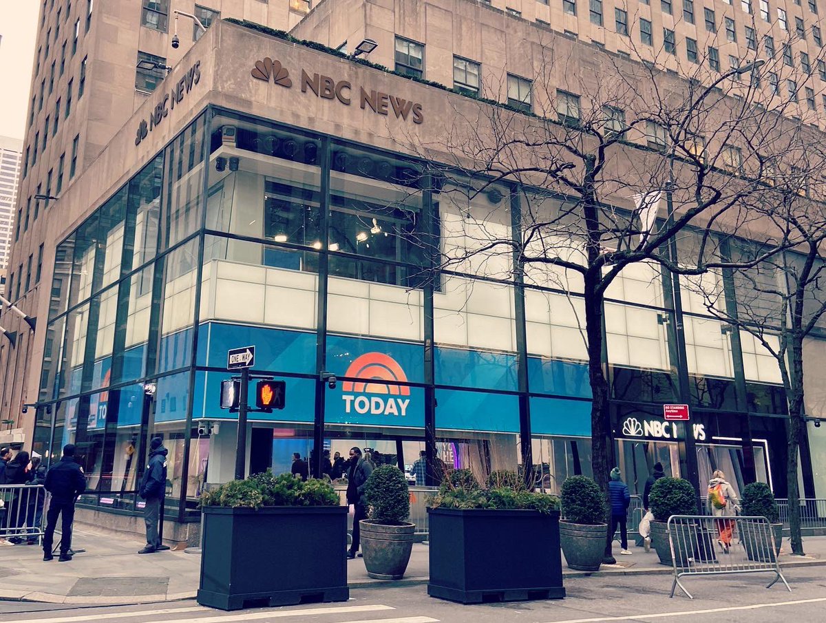 noblyrotten1's tweet photo. Shucked on NBC's TODAY Show.
#shucked #shuckedmusical #broadway #musical #strangecranium #mainbrain #ブロードウェイ #ミュージカル #ブロードウェイミュージカル https://t.co/QrNVSapZjd