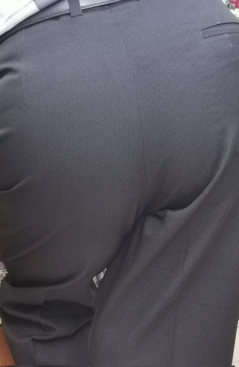 Damn big🍑..😋Make me wanna fuck it his🍑