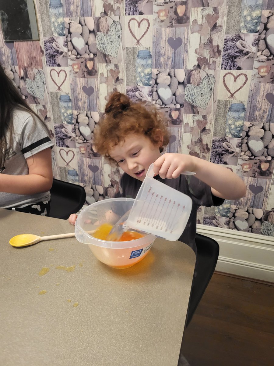 Lorna_baha's tweet photo. @RimroseHope #scienceself Esmé and Elliot make some jelly for their science activity. We talked about how the solid pieces dissolved in the hot water and how breaking it up and stirring it made it dissolve quicker. https://t.co/1Zo9omJkQy