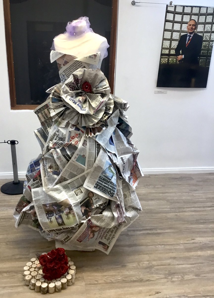 SusannaBrandon's tweet photo. New display in the 1894 Gallery @MyerscoughColl saw  level 2 #florists get creative with recycled papers. In line with college value of #sustainability, students constructed a @FollowWestwood inspired gown and wigs to display fresh flower Alice bands! #Loveourcolleges #JoyFE💛 https://t.co/OoAsLAOG6A