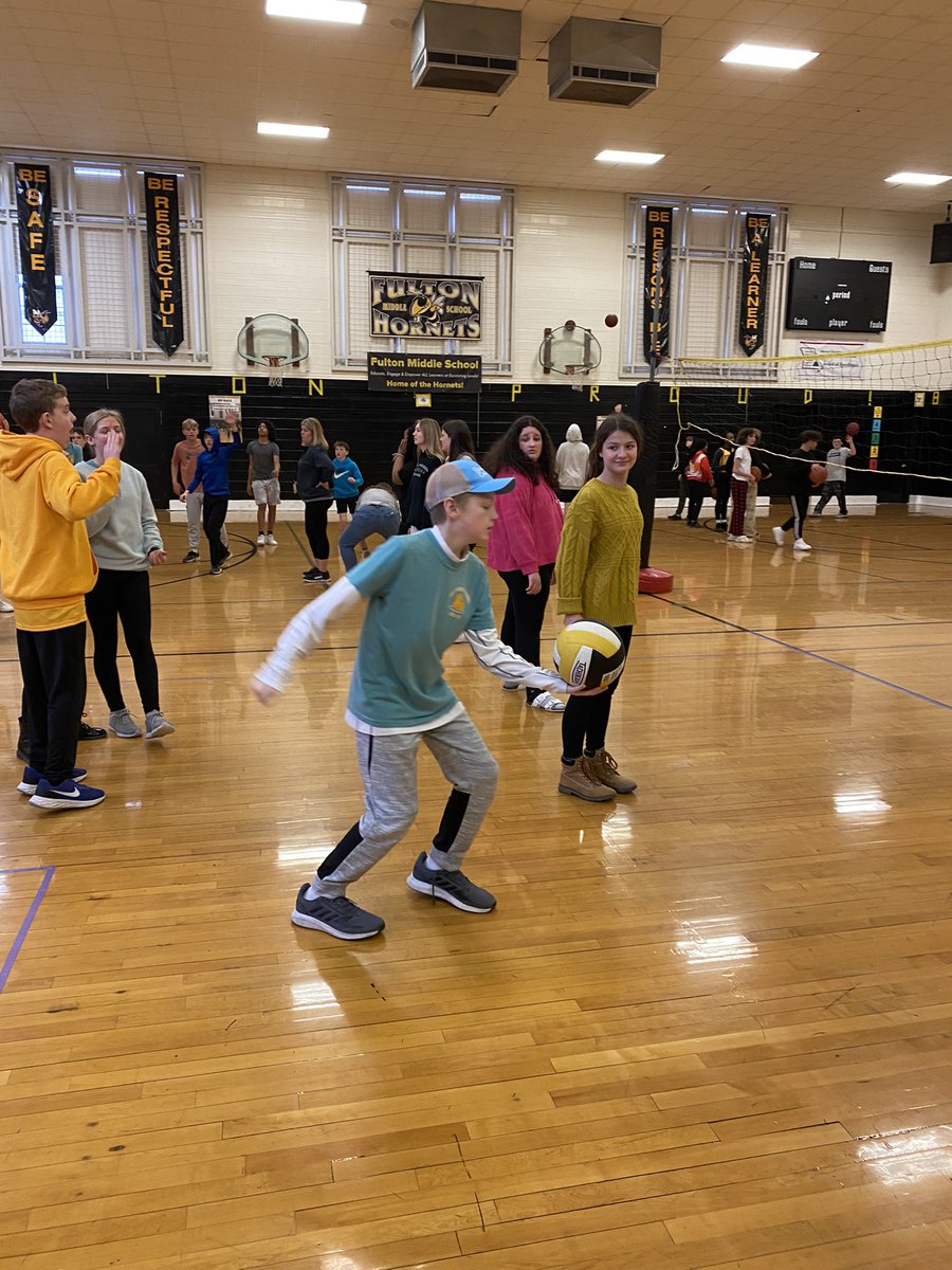 Lara Brunk tweet media