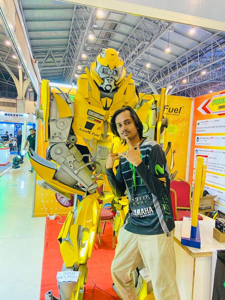 Giant Robot by @tasslock  
#bikeshow #DhakaBikeShow2023 #Shakibkashmir #sykopoizon #Shakib #kashmir