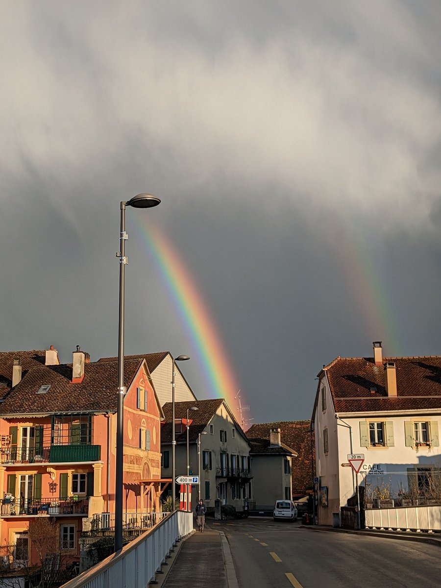 mjsiggen's tweet photo. Ciel de l'instant...
#LaSarraz https://t.co/WRIGv96Rzb