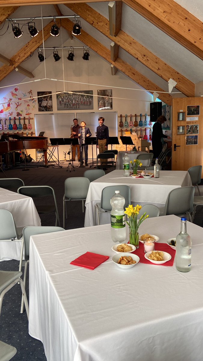 DurlstonMusic's tweet photo. It’s about to start @DurlstonMusic.  Our MC is ready and the stage is set #durlstonjazzclub https://t.co/RtmNlUBlJc