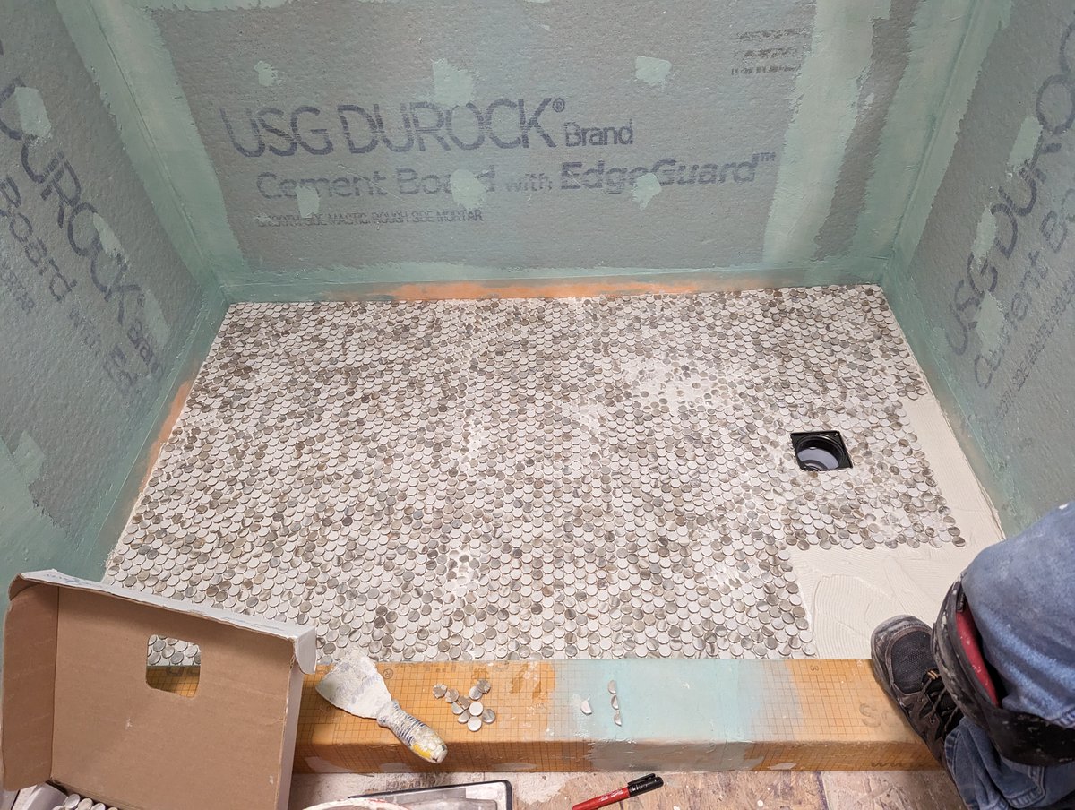 FBrenovations's tweet photo. Tile is going in! Results coming soon.

#bathroom #bathroomremodel #bathroomdecor #bathroomrenovation #bathroomideas #shower #tile #building #interior #builder #house #decor #homedesign #contractor #house #generalcontractor #alexandriava #arlingtonva #washingtondc #dmv https://t.co/NCgLVXpyBR