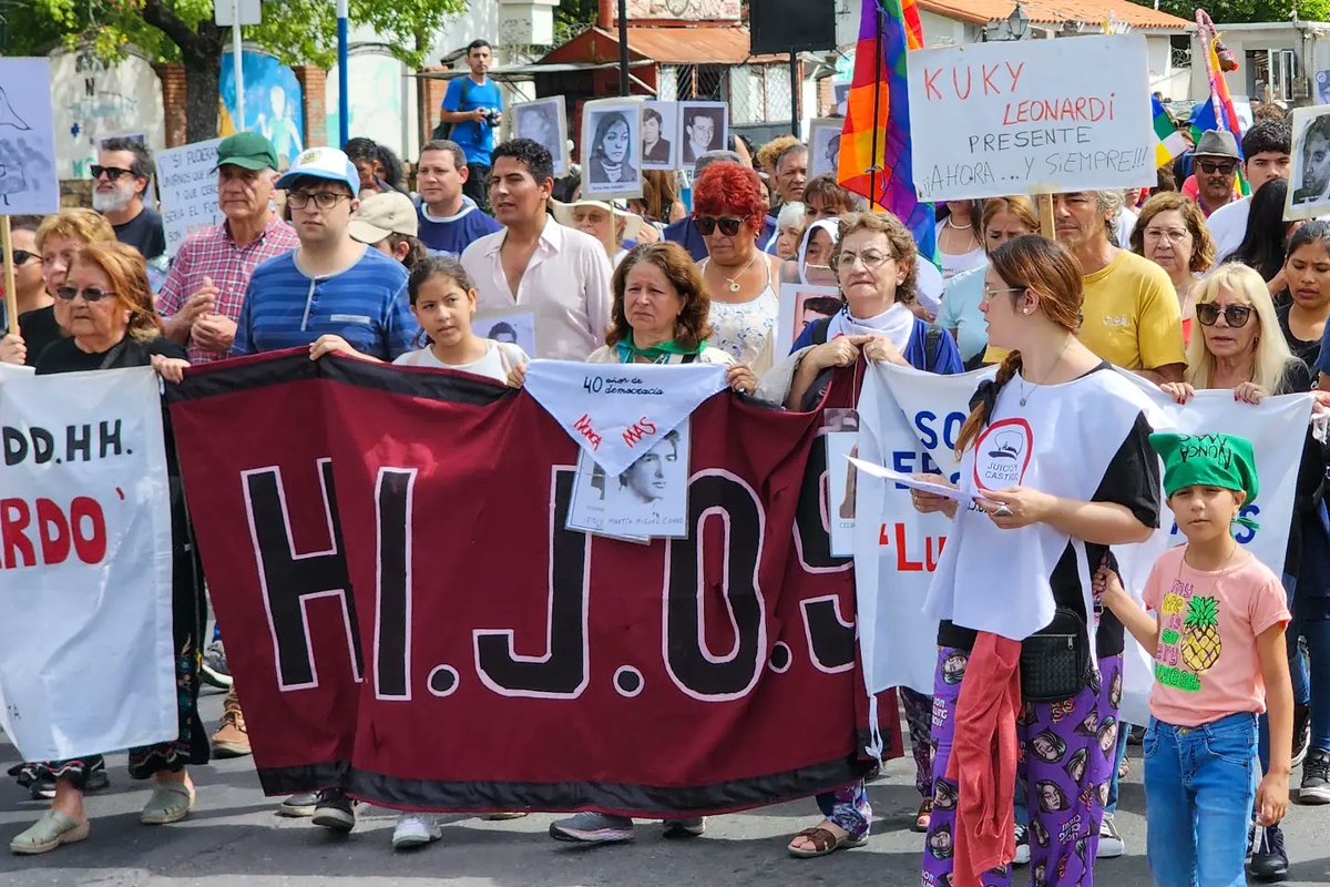 MemoriaSLA's tweet photo. A 40 años de haber recuperado nuestra democracia, reafirmamos nuestro compromiso en la defensa de los derechos humanos. 
.
.
.
#NuncaMás #Son30Mil #MemoriaVerdadJusticia https://t.co/Go45U5eW69