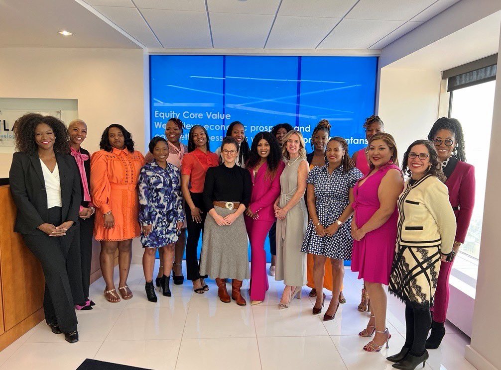 The WEI program is absolutely one of the best cohort programs for women entrepreneurs in the city of Atlanta #weiatlanta #pinkmaison #mayor #andredickens