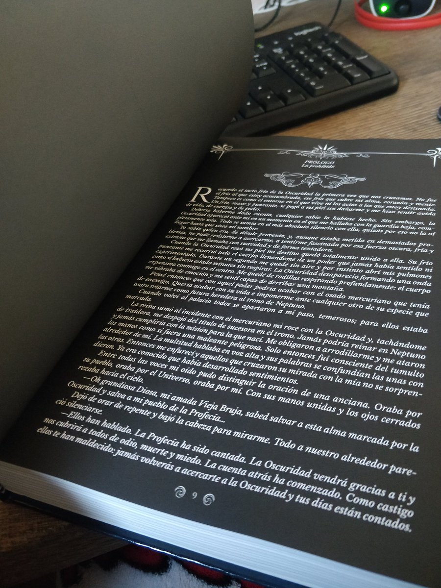 autorneptunian's tweet photo. ⚠️URGE⚠️

Me han despedido así, de repente, así que acabo de quedarme sin trabajo. No tengo fe ya en lo laboral ni en el algoritmo de Twitter, pero lo intento: tengo full time para trabajar en maquetación para Amazon. No sé si me vendo caro, necesito el dinero. Se agradece RT... https://t.co/OZO3B5D4TU