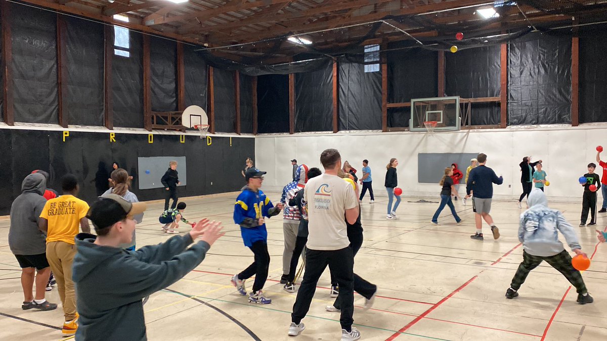 Lara Brunk tweet media