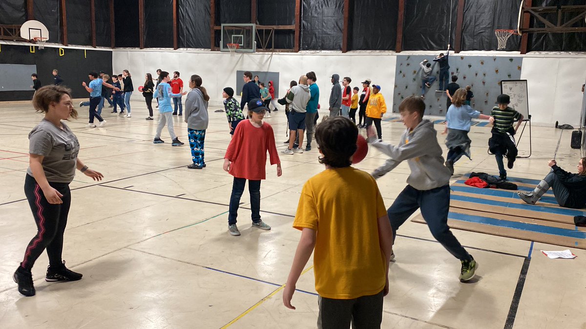 Lara Brunk tweet media