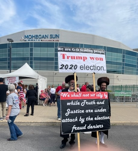 Kiryas_Joel_'s tweet photo. We are G-D fearing people

Trump won 2020 election.

https://t.co/aEOfUYpD03
https://t.co/FdL8HAxZa5

#family #Religions #justice #society #familymember #YoelFriedman #JoeBiden #USA #Chinese  #ChineseCommunistParty #FBI https://t.co/UeHjf3YDM4