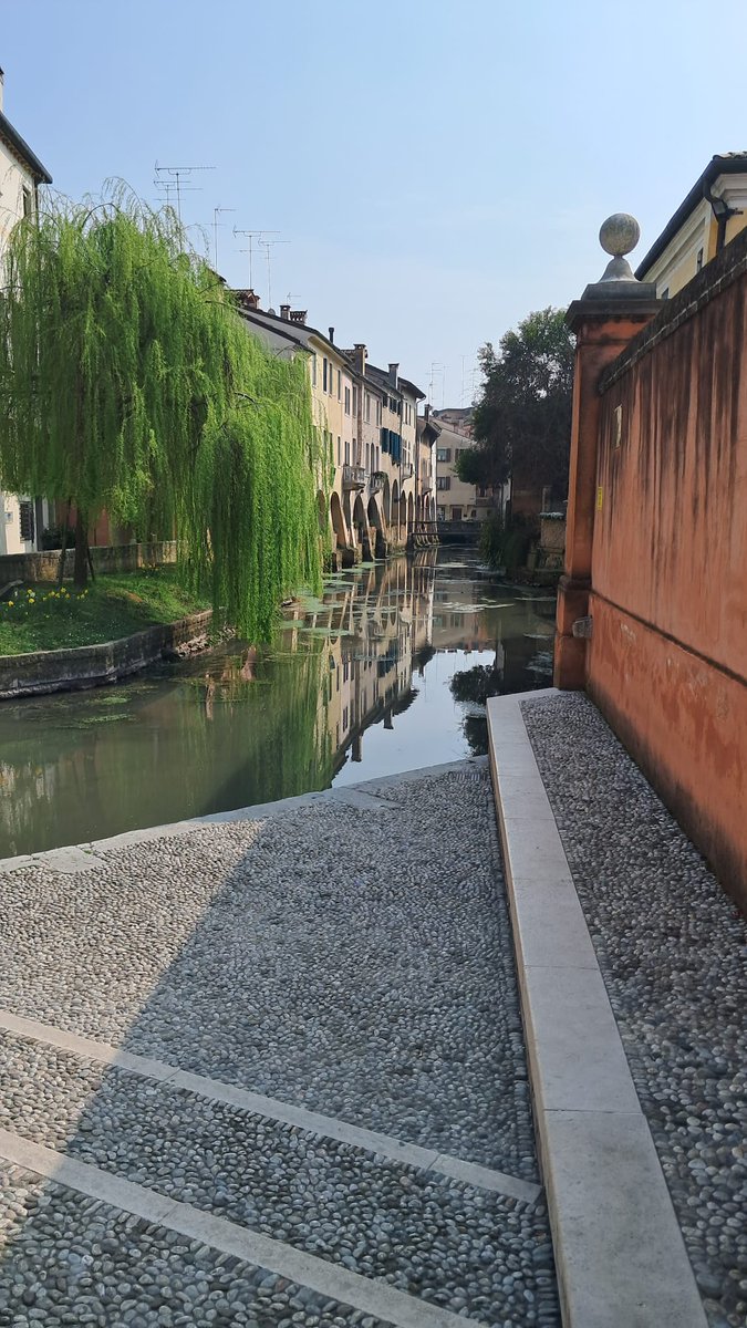 MediAree_NGC's tweet photo. Una città più attrattiva, inclusiva, verde, sostenibile, smart, digitale, attenta ai giovani e aperta a livello regionale: è questa la visione del futuro che è emersa per Treviso e la sua #areavasta con la sperimentazione de @lagrandetreviso
Qui la news ➡️https://t.co/4jrr8nqUe5 https://t.co/E9yvurGmvQ