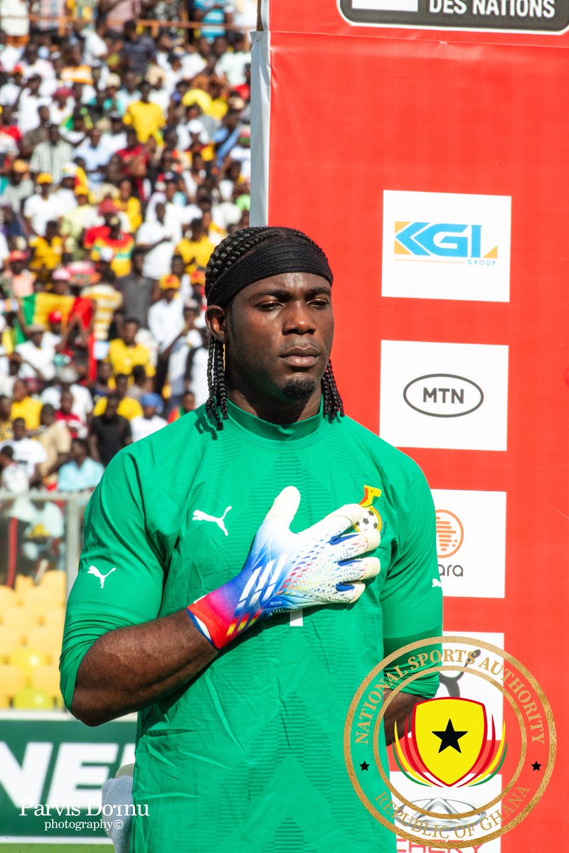 _ParvisDornu's tweet photo. 📸: Lawrence Ati Zigi captured in action✨️

#BlackStars | #AFCON2023Q | #GHAANG | #BringBackTheLove 

📸: @_ParvisDornu https://t.co/bWm3pXPKRg
