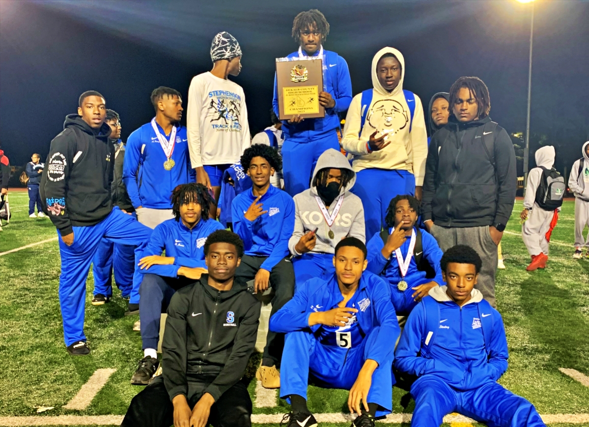 DCSDAthletics's tweet photo. #DCSDJVTrack Stephenson defends DCSD JV Track and Field title in impressive fashion: https://t.co/mViIp7TfyB https://t.co/EyF7CNdagl