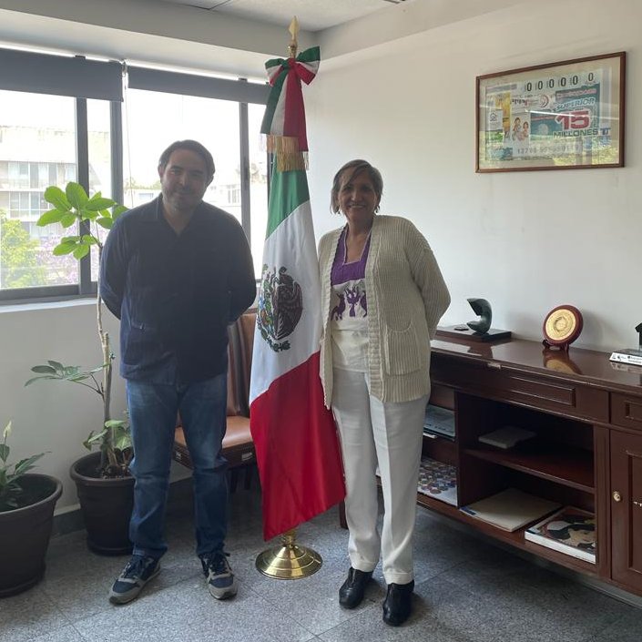 CONAPO_mx's tweet photo. La Secretaria General del #CONAPO, @GabrielaRodr108, sostuvo una reunión con el titular de la @DIGEPO_GobOax, Carlos Alberto Holder, con el objetivo de dialogar sobre un convenio de colaboración que permita fortalecer la política demográfica del estado de #Oaxaca. https://t.co/XV9xHLvzYW