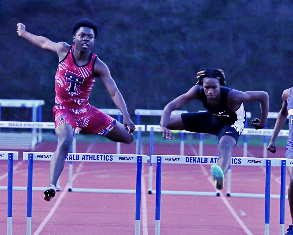 DCSDAthletics's tweet photo. #DCSDJVTrack Stephenson defends DCSD JV Track and Field title in impressive fashion: https://t.co/mViIp7TfyB https://t.co/EyF7CNdagl