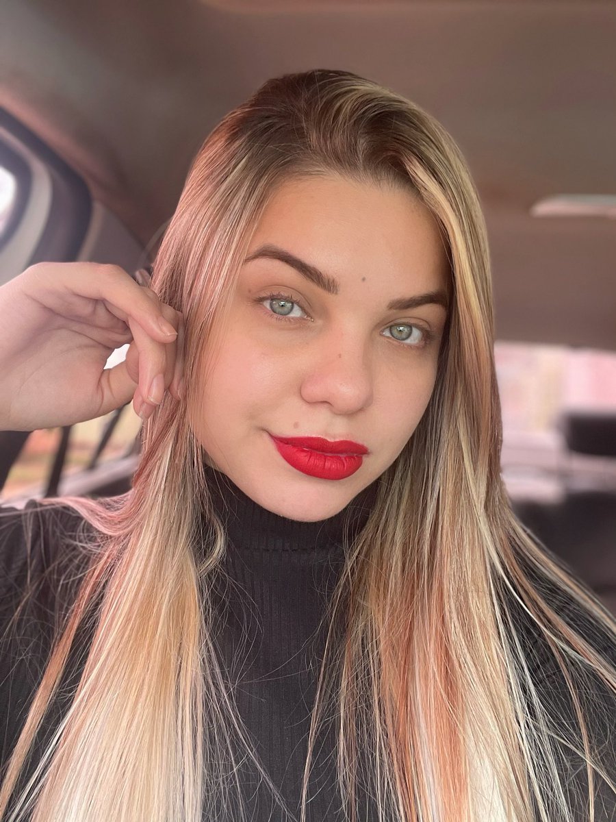 TalineLuanaa's tweet photo. Atualizar aqui né https://t.co/Q6sJvgiFQc